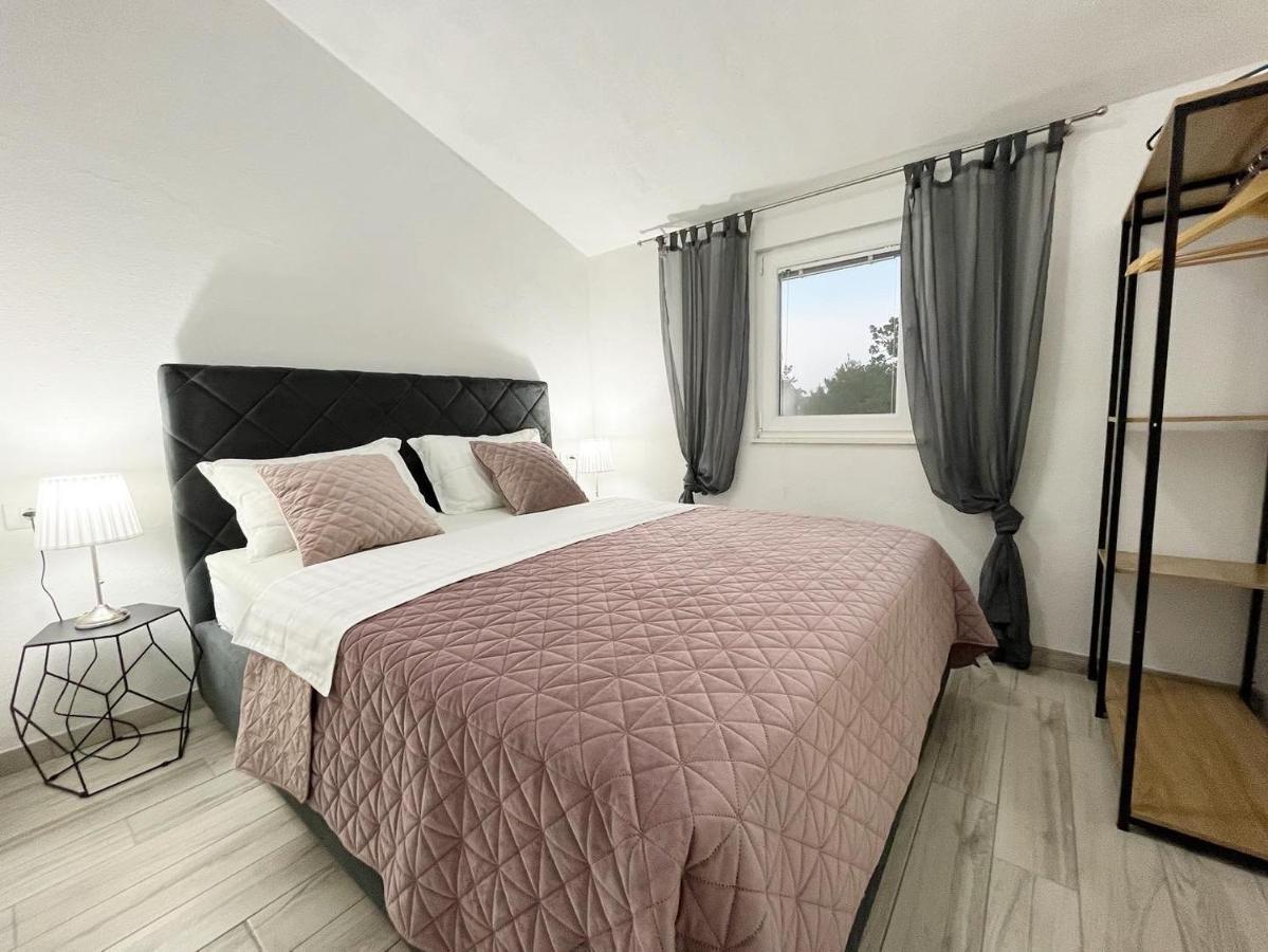 Apartments Fortuna 비오그라드나모루 외부 사진