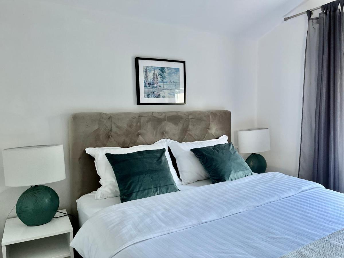Apartments Fortuna 비오그라드나모루 외부 사진